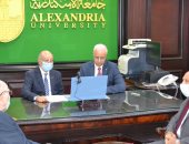 وزير الاتصالات ورئيس جامعة الإسكندرية يوقعان اتفاقية لتنفيذ مشاريع بحثية