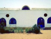 محافظ أسوان يوجه بإنشاء مدرسة لتلاميذ قرية فارس بتكلفة 9 ملايين جنيه.. صور