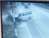 فيديو للحظة اصطدام سيارتين على الطريق السريع بين "ههيا - الزقازيق"
