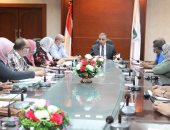 محافظ سوهاج يجتمع مع وحدة التنفيذ المحلية لمشروعات برنامج تنمية صعيد مصر