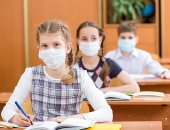 5 نصائح من يونسيف قبل بدء العام الدراسى فى زمن كورونا.. زيادة التباعد لأكثر من متر بين جميع الحاضرين بالمدرسة.. غسل اليدين أهم وأسهل الطرق لعدم نقل العدوي.. التطهير اليومى للأسطح.. وارتداء الأقنعة لا نقاش به