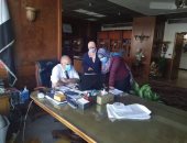 وزير الرى يتابع صور الأقمار الصناعية للتعديات على جوانب نهر النيل والترع