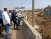 محافظ القليوبية يتفقد تطوير شركات البترول بمسطرد ومتابعة أعمال الرصف 