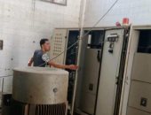 حى العجمى بالإسكندرية يجرى متابعات على محطات الصرف استعدادا للشتاء.. صور