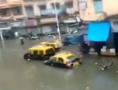 لقطات جديدة لسيارات غارقة فى فيضانات شوارع مومباى بالهند.. فيديو وصور