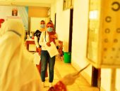 صور.. الكشف الطبى بجامعة المنيا لطلاب "الهندسة" و"الصيدلة" المستجدين