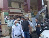 محافظ بورسعيد يتفقد مناطق بحى العرب ويناشد المواطنين رفع الإشغالات.. صور
