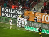 دورتموند يسقط أمام أوجسبورج بثنائية فى الدوري الألماني.. فيديو