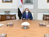 السيسى يتابع جهود تحديث منظومة الرى على مستوى الجمهورية.. الرئيس يوجه بالتوسع فى تطبيق ونشر نظم الرى الحديثة.. وتقليص مساحات المحاصيل كثيفة استهلاك المياه.. والإسراع فى المشروع القومى لتأهيل وتبطين الترع