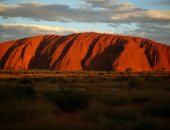 أستراليا تطالب جوجل بإزالة صور صخرة "أولورو" المقدسة من خدمة الخرائط