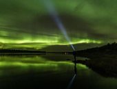 عرض مذهل للطبيعة.. أضواء الشفق القطبى تتراقص فى سماء فنلندا 
