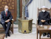 سفير المجر: شيخ الأزهر قامة دينية عالمية وخطاباته ينصت لها الجميع