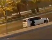 فيديو لفتاة سعودية تصلى فى الشارع يثير حيرة النشطاء.. ووالدها يوضح السبب