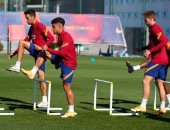 كومان يستثنى ميسى و4 لاعبين من مران برشلونة قبل موقعة سيلتا فيجو