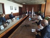 وزير الرى يستقبل سفير المجر بالقاهرة ويدعوه لحضور أسبوع القاهرة للمياه