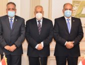 الهيئة العربية للتصنيع تبحث زيادة مشروعاتها بأفريقيا مع جمعية رجال الأعمال المصريين الأفارقة