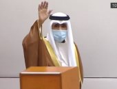 أمير الكويت يبكى الأمير الراحل صباح الأحمد فى جلسة أداء اليمين الدستورية