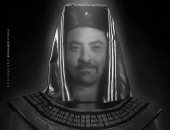 فتحى عبد الوهاب بـ"لوك" فرعونى ويوجه رسالة للنجمة سوسن بدر