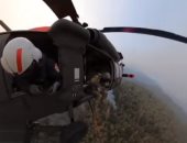 طائرات عسكرية تشارك فى إخماد حرائق الغابات بشمال كاليفورنيا.. فيديو وصور