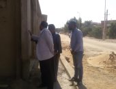 صور.. إنشاء محلات ذات طابع جمالى على مخر السيل فى أسوان