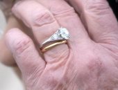 قصة النقوش السرية على خاتم زواج الملكة إليزابيث.. "لا تخلعه أبدا"