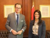 وزيرة التعاون تبحث مع السفير الفرنسى مشروعات اتفاقية الشراكة الاستراتيجية 