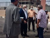 محافظ جنوب سيناء ورئيس جهاز تطوير العشوائيات يتفقدان سوق بدر الحضارى.. صور
