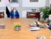 السيسى يوجه بدعم المخصصات المالية اللازمة لمشروعات وزارة النقل لإتمام خططها الحالية المستقبلية.. كامل الوزير يستعرض مشروعات المحاور الرئيسية المتكاملة على نهر النيل والقطار الكهربائي السريع بين السخنة والعلمين