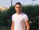 أوباما يطلب 12 مليون جنيه لتجديد عقده مع الزمالك