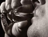 دراسة: زيادة الإفراط فى تناول الكحوليات بين الأمريكيين بسبب إجراءات الغلق بعد كورونا