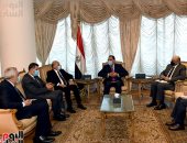 رئيس الوزراء يلتقى وزير خارجية العراق بشأن اللجنة العليا المشتركة بين البلدين