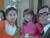 صابرين تنعى محمود ياسين وتنشر 4 صور جمعتها به أيام الطفولة فى فيلم سينمائي