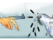 كاريكاتير صحيفة إماراتية.. حمامة السلام تواجه رصاص الانتقادات