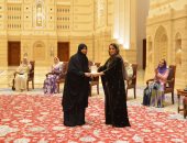 قرينة سلطان عمان تظهر لأول مرة خلال تكريمها لنساء عمان فى يومهن السنوى "صور"