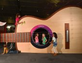 جيتار عملاق بمتحف وينشستر البريطانى بطول 10 أمتار وتكلفة 1.2 مليون يورو..صور
