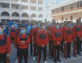 الكمامات والتباعد الاجتماعى بين الطلاب في أول أيام الدراسة.. ألبوم صور