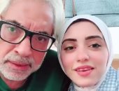 شاهد رد أحمد ناجى على ابنته بعد الحصول على مرتبة الشرف فى الجامعة.. "فيديو"