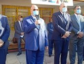 محافظ القاهرة يؤكد توزيع 2.5 مليون طالب على 55 ألف فصل بالعاصمة.. صور 