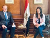 رانيا المشاط تبحث تعزيز التعاون مع المنسق المقيم للأمم المتحدة في مصر.. صور