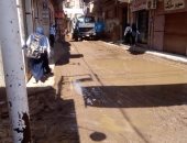 إصلاح انفجار ماسورة مياه شرب بقرية العزيزية بمركز ومدينة منيا القمح 