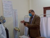 وكيل تعليم القليوبية يتابع إجراءات الوقاية ويتفقد غرف العزل بالمدارس.. صور