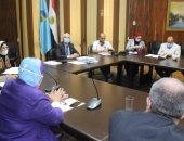 نائب رئيس جامعة طنطا يناقش آليات التحول الرقمى بمجلس شئون الدراسات العليا