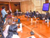 الهجرة: استجابة فورية لكل استفسارات المصريين بالخارج الواردة لغرفة عمليات الانتخابات