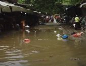 الفيضانات تغرق مدينة تاريخية تعود لـ600 عام فى فيتنام.. فيديو