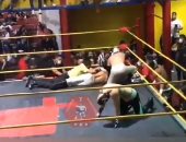 وفاة مصارع مكسيكى أثناء مباراة على حلبة القتال.. فيديو
