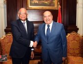 رئيس مجلس الشيوخ يشيد بجهود على عبد العال فى "النواب": تحمل الكثير