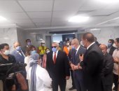 رئيس جامعة القاهرة يعلن زيادة مساحة طوارئ قصر العينى 10 أضعاف.. صور