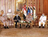 وزير الداخلية وقيادات الشرطة يقدمون التهنئة للقوات المسلحة بذكرى أكتوبر