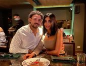 حسام غالى يحتفل بعيد ميلاده الـ 39 برفقة زوجته.. صور
