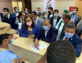 وزيرة التخطيط تفتتح الوحدة الصحية ومركز شباب قرية الشيخ زين الدين بسوهاج